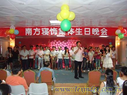 �Ϸ�����e�м��w����(li��n)�g���(hu��)