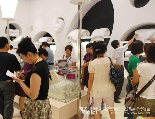 紫羅蘭家紡09招商會再創(chuàng)輝煌