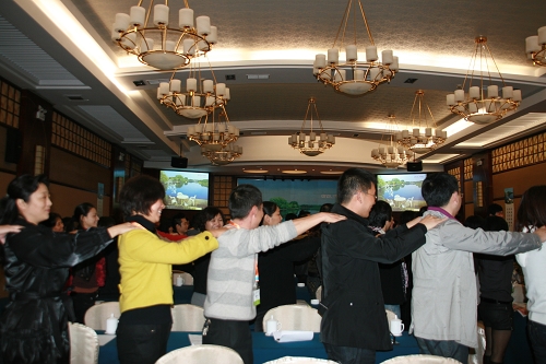 ���R���Ҽ�2010�괺�Įa(ch��n)Ʒӆ؛��(hu��)����ˮ���_(k��i)