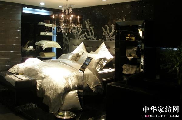 �¼ҾӉ������ƼҼ����u��