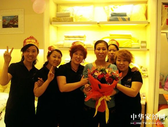 ���R���(y��ng)Ȫվ�骄(ji��ng)���(d��ng)�A�M(m��n)�Y(ji��)��