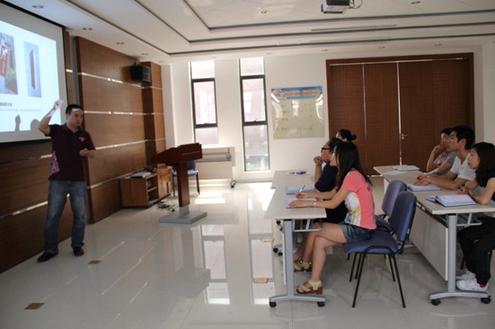 寶縵開(kāi)展平面設(shè)計(jì)及管理培訓(xùn)