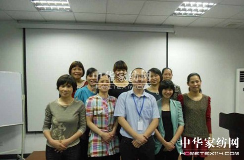 貝多絲開展導購員知識專業(yè)培訓