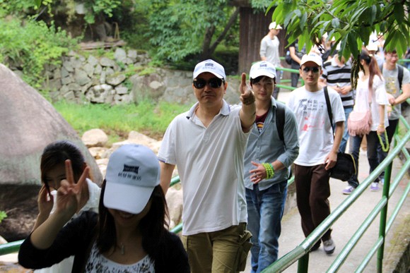 M(jn)ӉRF(tun)(du)չһӖ(xn)I֮{