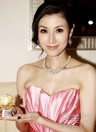 郭晶晶關(guān)詠荷切望懷孕的大齡女星