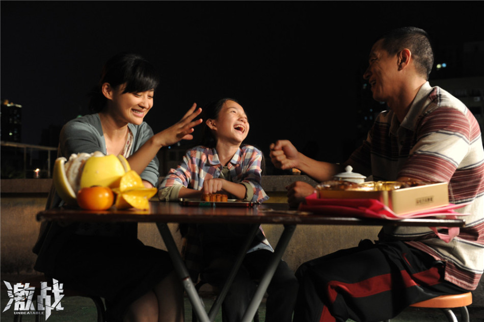 《激戰(zhàn)》曝張家輝李馨巧梅婷家庭照