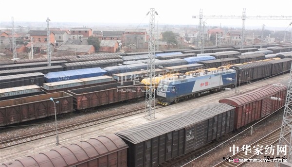 快遞鐵路爭(zhēng)奪戰(zhàn):順豐申通先后開(kāi)通電商專(zhuān)列