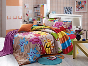 藍(lán)絲羽家紡:新學(xué)期新裝備學(xué)生床品成搶手貨