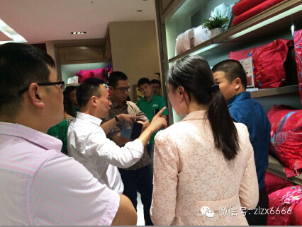 聚·力突破-紫羅蘭家紡十月培訓(xùn)會