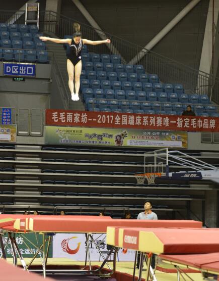 ëëҼȫ(gu)Ĵϵِ\(yn)(dng)ëŮ