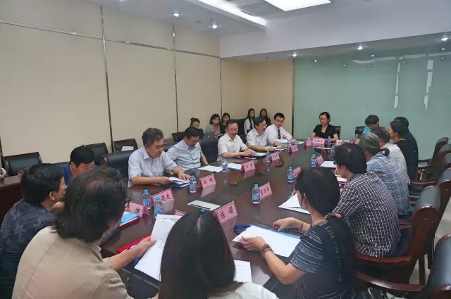 Ҹζϯͨ300Ҽa(chn)ƷŮ