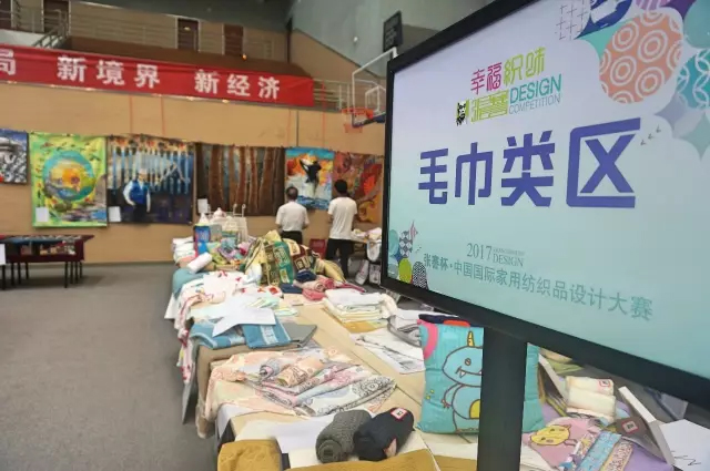 Ҹζϯͨ300Ҽa(chn)ƷŮ