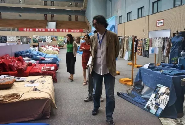 Ҹζϯͨ300Ҽa(chn)ƷŮ