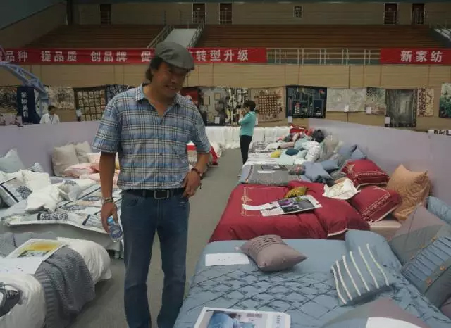 Ҹζϯͨ300Ҽa(chn)ƷŮ