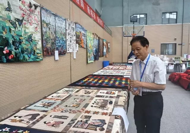 Ҹζϯͨ300Ҽa(chn)ƷŮ