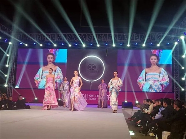 rI(lng)2017ɶҼ•ɶrbݾʆĻ