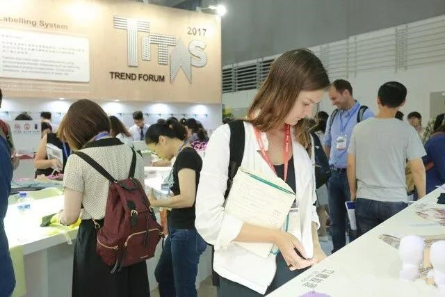 2017_(ti)չչ٣߿Ƽ(chung)¼ƷAܼýw۽