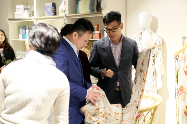 ںϰl(f)չ(hu)L(zhng)Ī˹