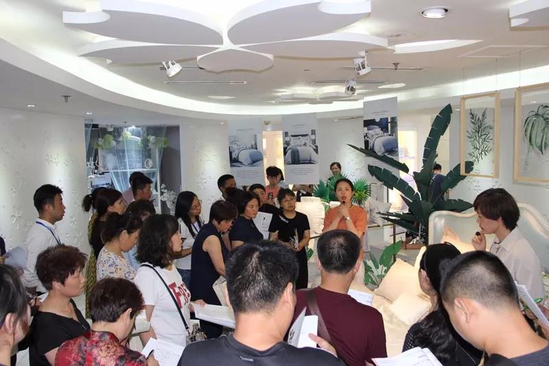 Ʒ•Ҽ2019ﶬƷl(f)(hu)AMչ