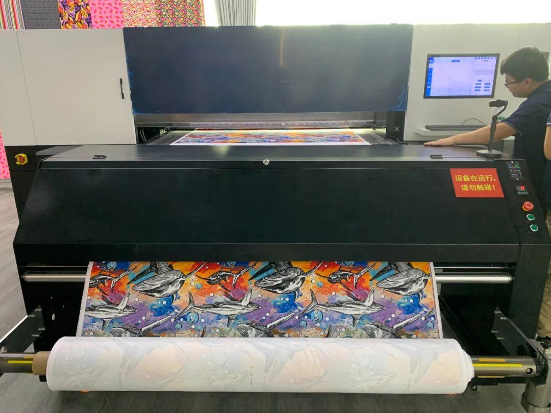 ʼƷ(sh)aӡˇչʾĳɹĻF(xin)(chng)l(f)ذƷ